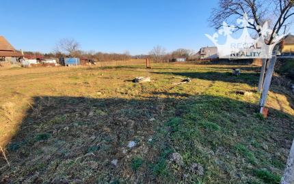 POZEMOK, 1633 m2, Blesovce, okr. Topoľčany