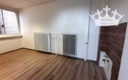 Prenájom: Kancelária + Kuchynka, 58 m2, Centrum, Topoľčany