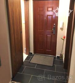 Zrekonštruovaný 3-IZB.  BYT, Balkón, Pivnica, 82 m2