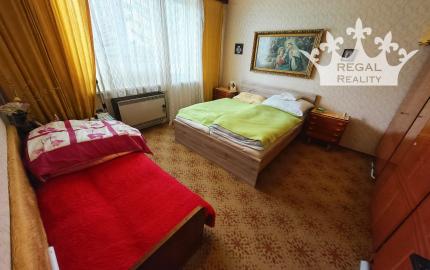 Veľkometrážny 2-IZB.  BYT, 69 m2,  Baťov dom, Partizánske