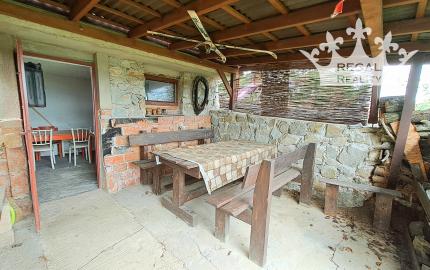 Záhradná chatka s nádherným výhľadom - miesto na relax