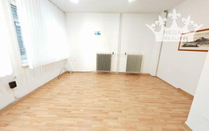 Kancelária/priestor na podnikanie, 23 m2,Centrum, Topoľčany