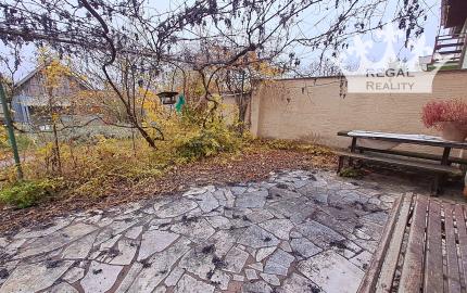 Rodinný dom v radovej zástavbe v Radošine