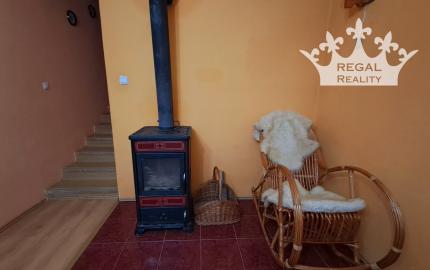 Rodinný dom v radovej zástavbe v Radošine