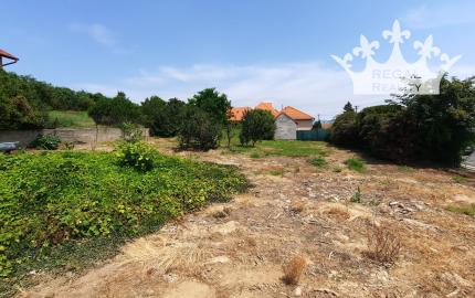 Výhradne: POZEMOK, 1016 m2, KRUŠOVCE, okr. Topoľčany