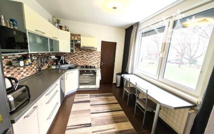 Veľký 3-IZB.  BYT, Špajza, 82 m2, Centrum, Topoľčany