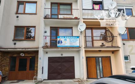 Znížená cena: Veľký 2-izb.  BYT, Ješková Ves, okr. PE