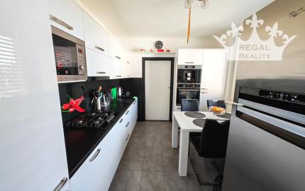VEĽKÝ 3,5-IZBOVÝ BYT S BALKÓNOM, 73 m² | TOPOĽČANY – VÝCHOD