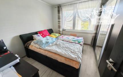 VEĽKÝ 3,5-IZBOVÝ BYT S BALKÓNOM, 73 m² | TOPOĽČANY – VÝCHOD