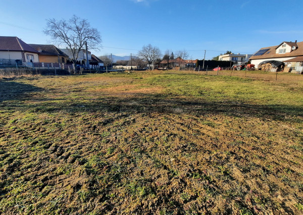 POZEMOK, 1633 m2, Blesovce, okr. Topoľčany