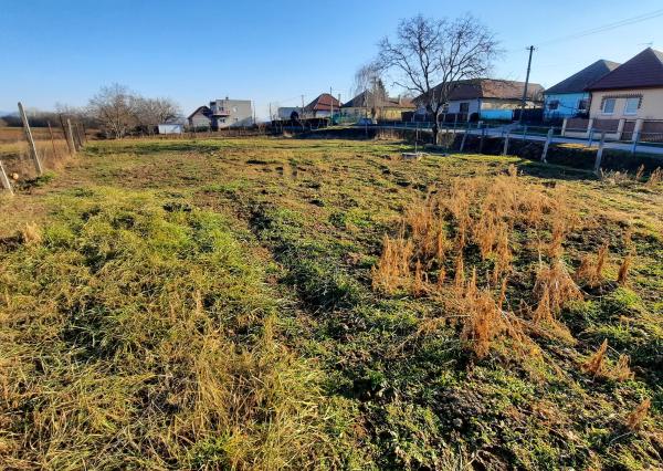 POZEMOK, 1633 m2, Blesovce, okr. Topoľčany
