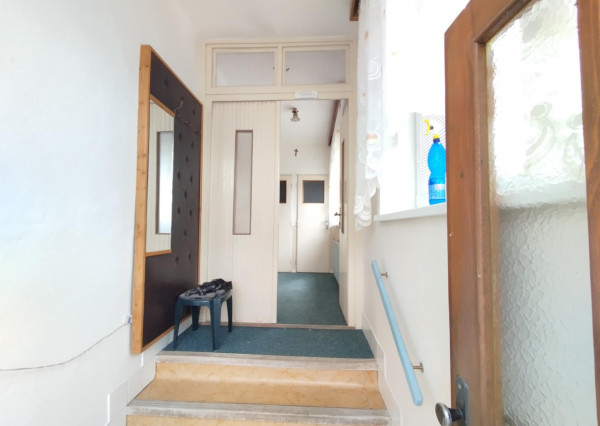 3-izb. Dom, 1189 m2,  Krušovce, okr. Topoľčany