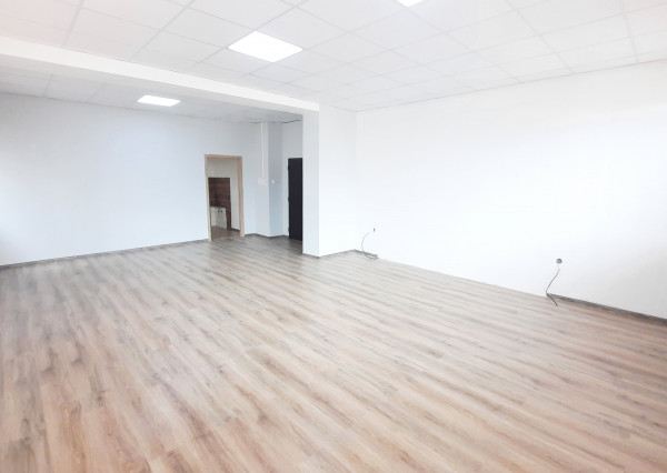 Prenájom: Kancelária + Kuchynka, 58 m2, Centrum, Topoľčany