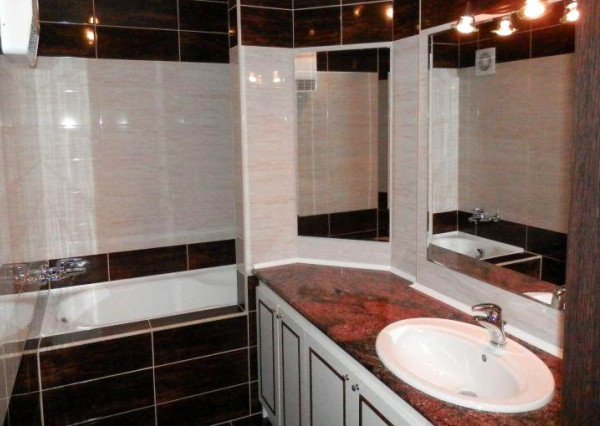 Zrekonštruovaný 3-IZB.  BYT, Balkón, Pivnica, 82 m2