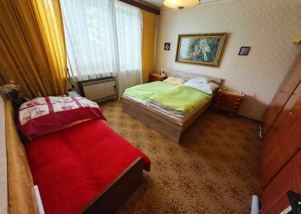 Veľkometrážny 2-IZB.  BYT, 69 m2,  Baťov dom, Partizánske