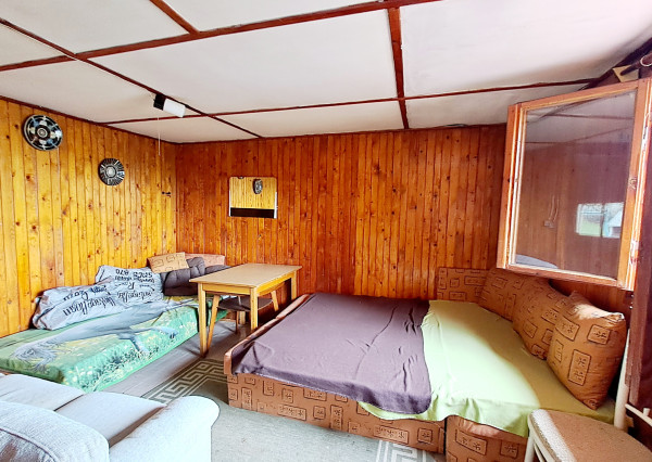 Záhradná chatka s nádherným výhľadom - miesto na relax