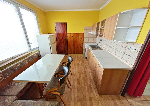 Rezervovaný: 2 izbový BYT, 62 m2, sídl. F, Topoľčany