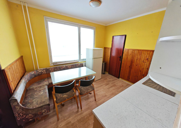 Rezervovaný: 2 izbový BYT, 62 m2, sídl. F, Topoľčany