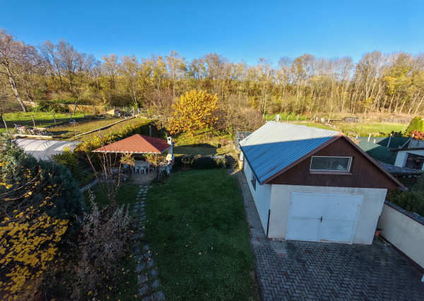 Výhradne: 5-izb. Dom, 1066 m2, Garáž,  Klátova Nová Ves