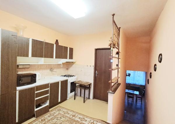 Rodinný dom v radovej zástavbe v Radošine