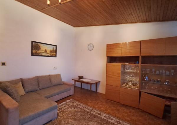 Rodinný dom v radovej zástavbe v Radošine