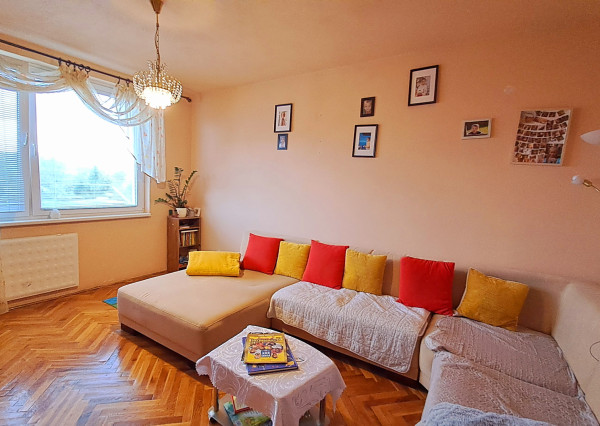 Slnečný 2 a 1/2-izbový byt Topoľčany