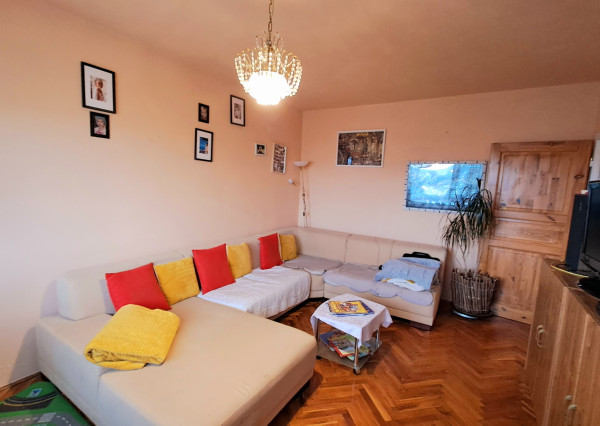 Slnečný 2 a 1/2-izbový byt Topoľčany