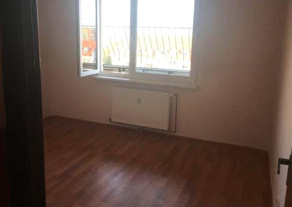 Menší 3-IZB.  BYT, 60 m2, sídl. Luhy, Partizánske