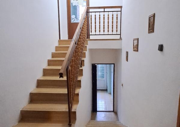 Rodinný dom v radovej zástavbe v Radošine