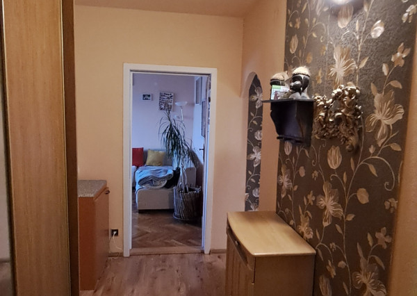 Slnečný 2 a 1/2-izbový byt Topoľčany