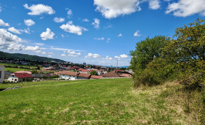 Znížená cena: POZEMOK 1 na Rodinný dom, 1551m2 Partizánske - fotografia 9