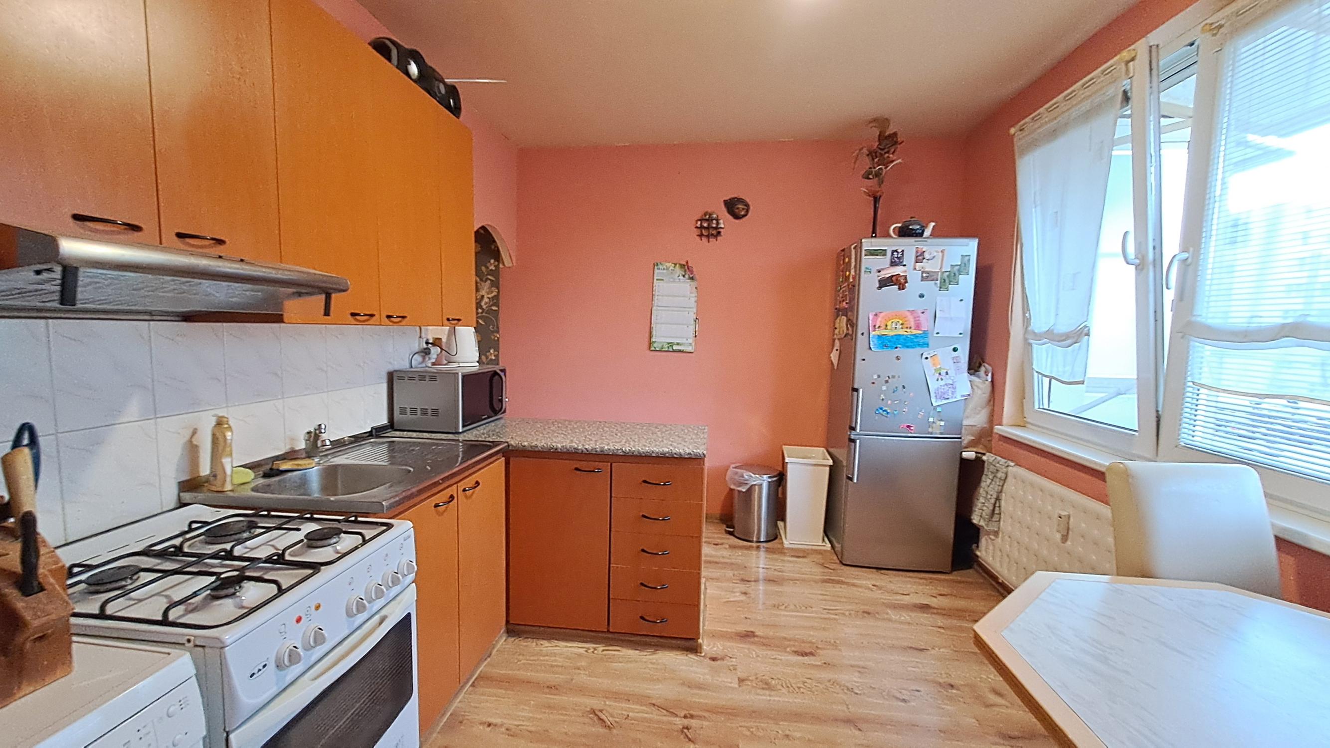 Slnečný 2 a 1/2-izbový byt Topoľčany